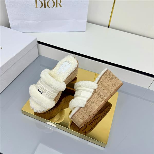 20251128184322722 290